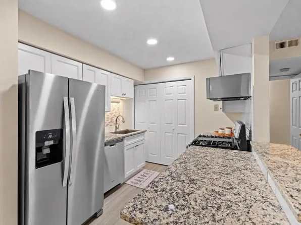 1301 Hillbrow Ln, Raleigh, NC 27615