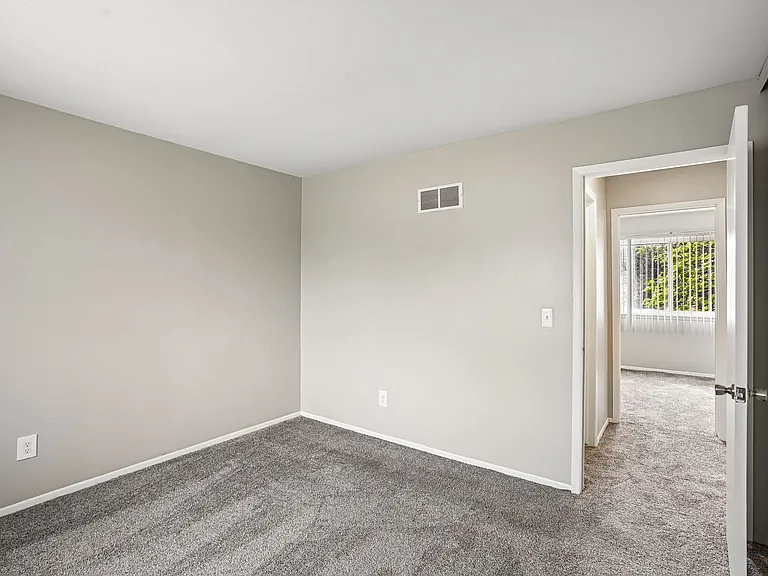 Midtown Park Apartments — Photo 54