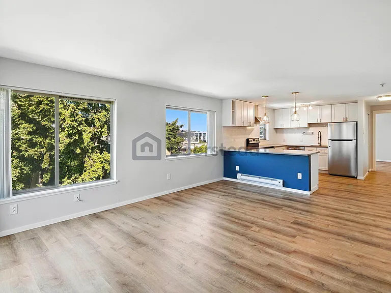 601 Summit Ave E #401 — Photo 7
