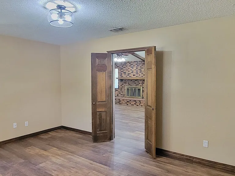 1412 Wilshire Blvd — Photo 3
