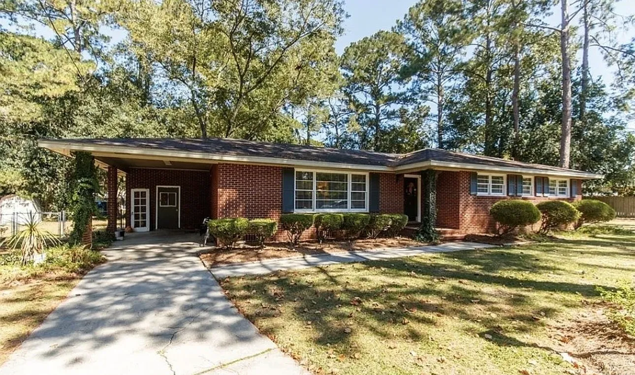4 bed, 1682 sqft, $2,195 — Photo 1
