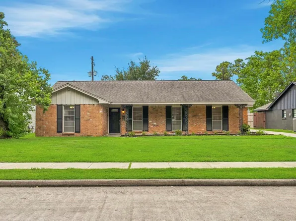 10503 Shadow Wood Dr, Houston, TX 77043