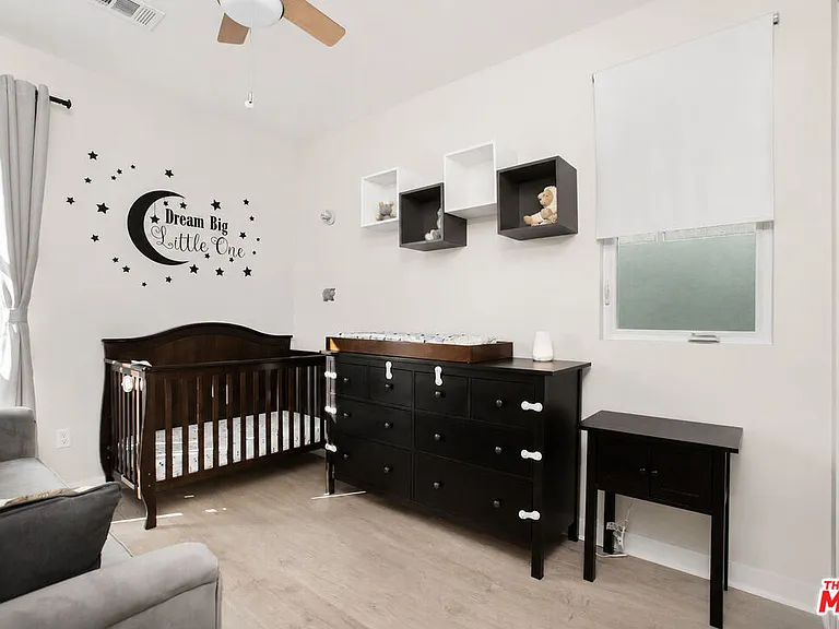 2700 E Chaucer St #30 — Photo 13