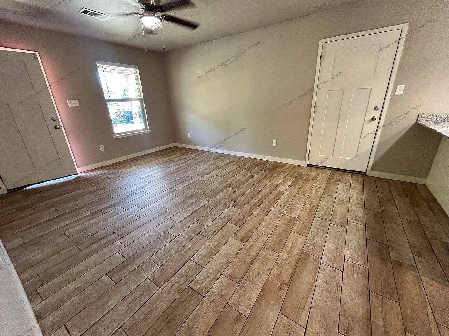 2 bed, 2.0 bath, 875 sqft, $900 — Photo 4