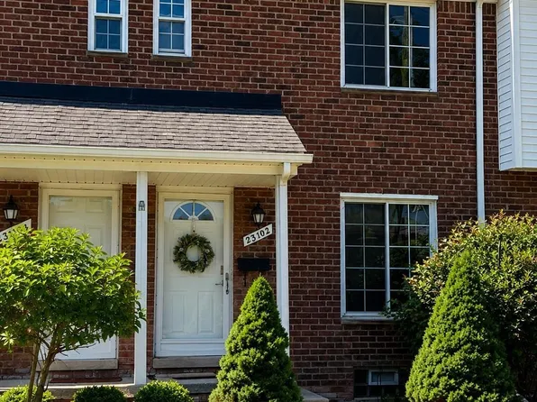 23102 Marter Rd, Saint Clair Shores, MI 48080