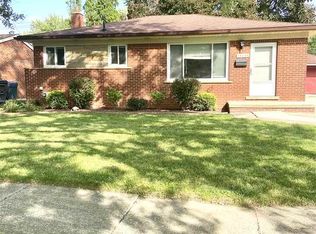 35838 Larchwood St, Clinton Township, MI 48035