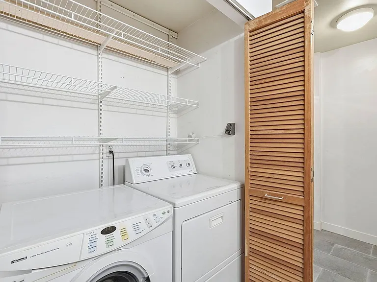 408 NW 12th Ave #208 — Photo 10