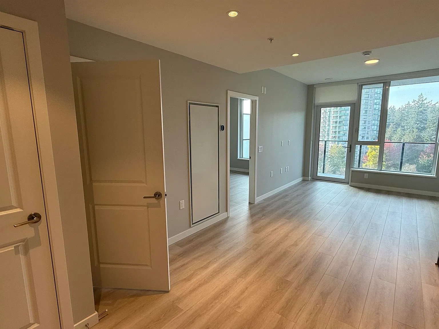 1 bed, 575 sqft, $2,250 — Photo 3