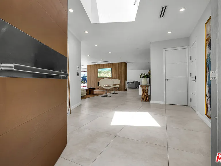 849 Glenmere Way — Photo 4