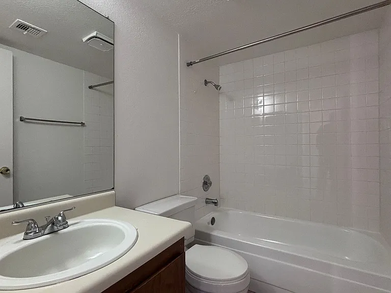 2686 Aarondavid Dr — Photo 13