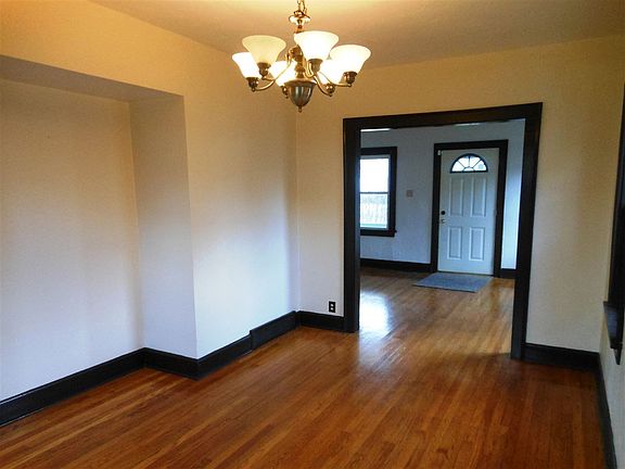 3rd image of 1313 McKinley Ave