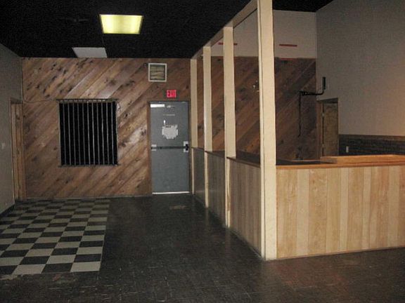 3rd image of 1230 Burlew Blvd
