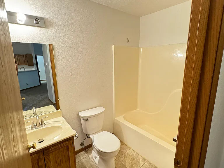 170 W Pioneer Rd #208 — Photo 21