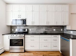 376 Saint Johns Pl APT 1B, Brooklyn, NY 11238