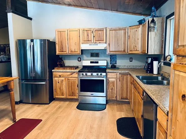 1179 E McKee Ct, Wasilla, AK 99654
