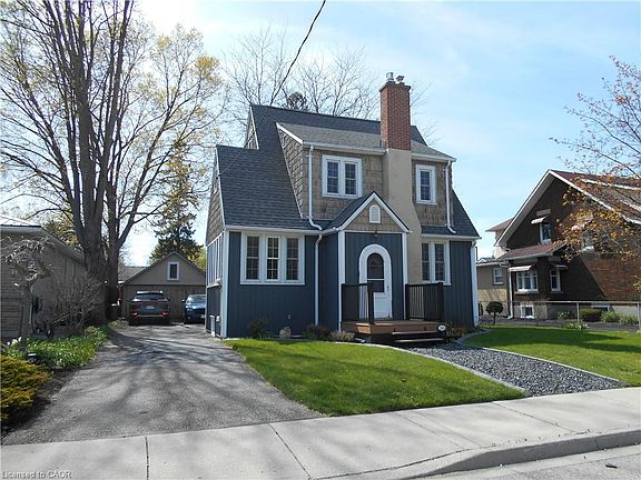 2nd image of 244 Kent St S