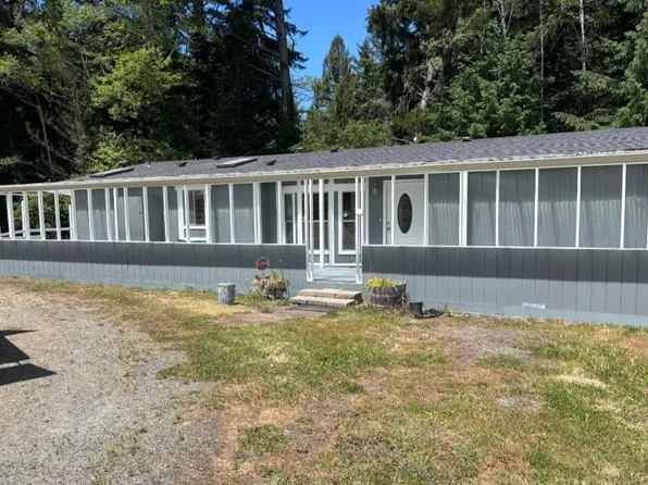 130 Mud Hen Village Rd, Crescent City, CA 95531