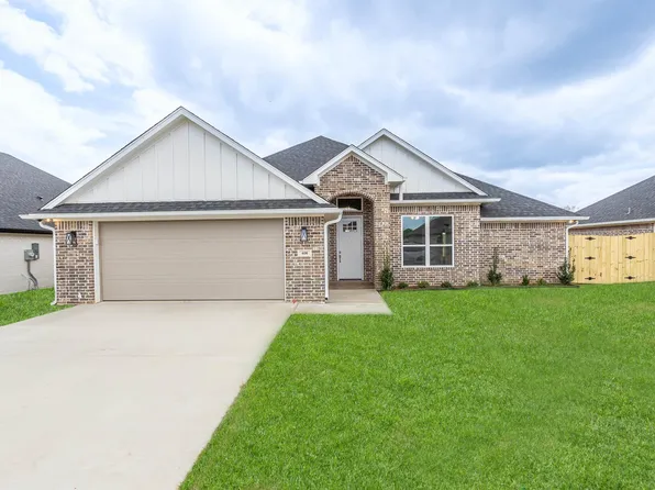 406 Meadows Ln, Chandler, TX 75758