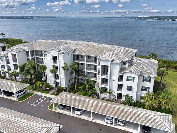 3rd image of 1030 Tidewater Shores Loop Unit 106