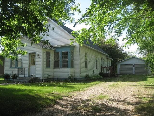 1st image of 508 3rd Ave NE