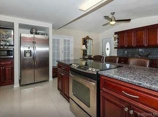 1798 NE 178th St, North Miami Beach, FL 33162