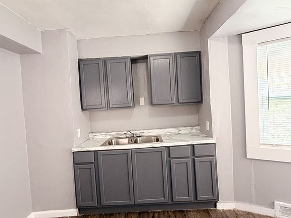 4th image of 14134 Collingham Dr