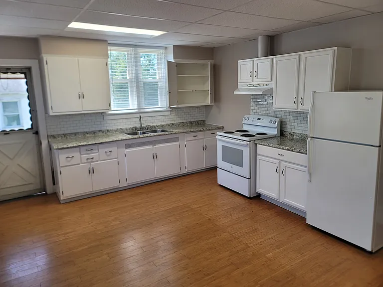Large Kitchen