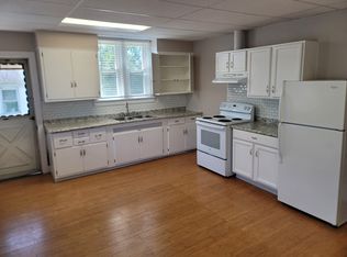 215 Station St APT B, Mc Donald, PA 15057