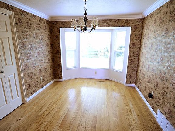 3rd image of 2967 W Continental Dr