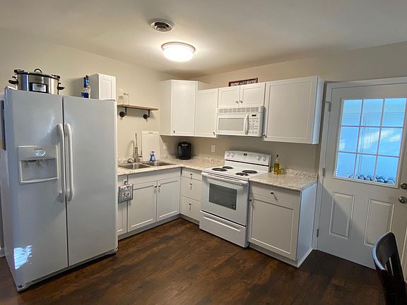 5th image of 9918 Ponder Ln