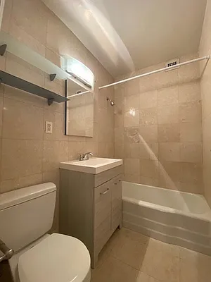 Rented by REAL New York | media 29