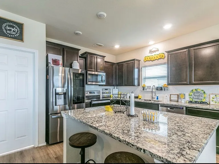 2824 Jackal Dr — Photo 6