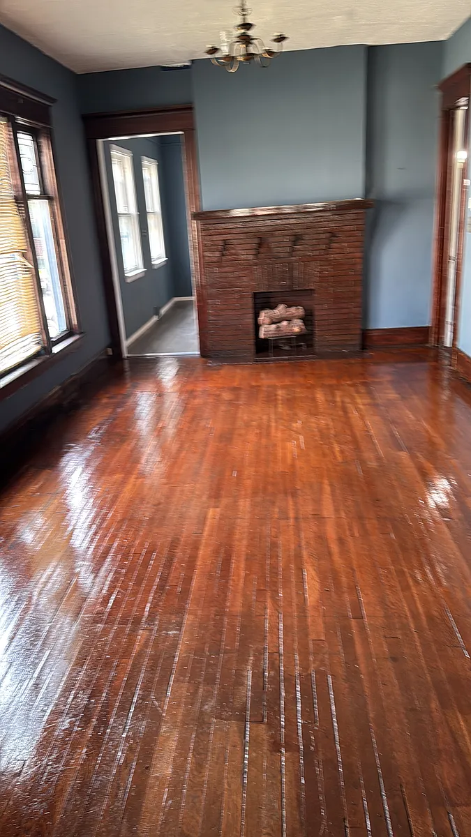Building Photo - 560 Fargo Ave #1