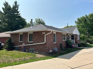 809 S 38th Street Ct #1, Lincoln, NE 68510
