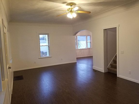 4th image of 341 Lincoln St