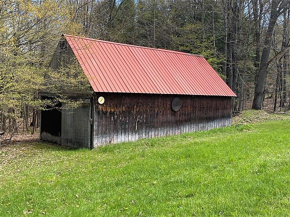 2nd image of 1502 County Highway 49