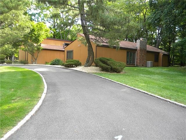 1st image of 71 Tamarack Ln