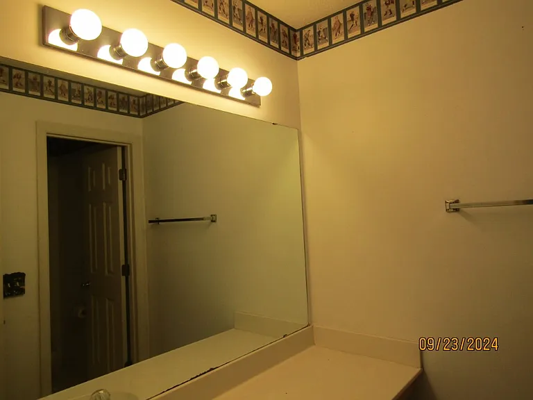 619 Tupelo Ln #2-I — Photo 16