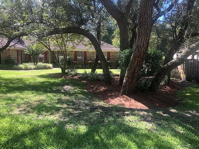 1st image of 120 Bermuda Cir