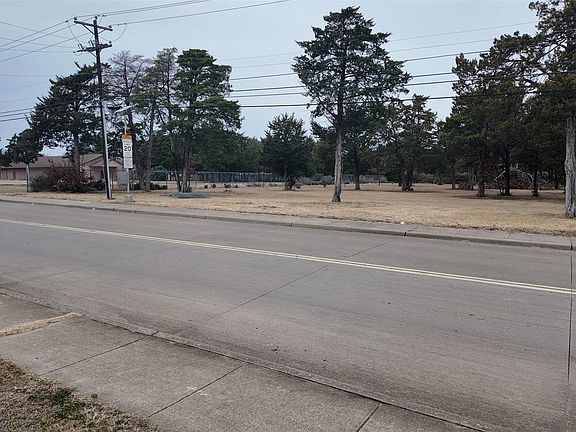 2nd image of 3913 Blue Ridge Blvd