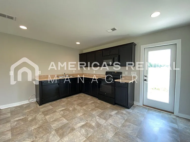 124 Sunlight Cir — Photo 4