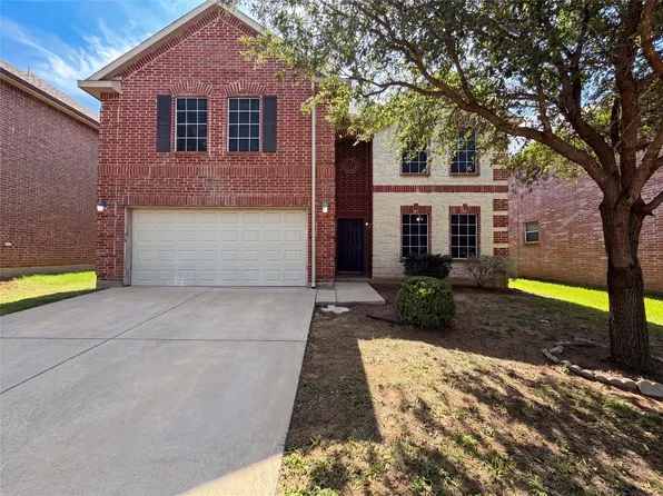 4709 Dogwood Dr, Denton, TX 76208