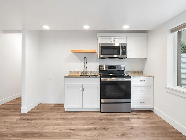 1826 W River Birch Rd — Photo 28