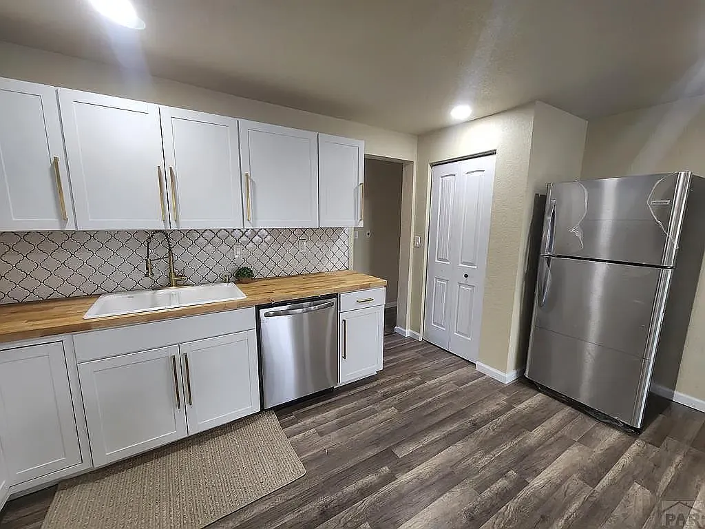 3 bed, 1812 sqft, $2,000 — Photo 4