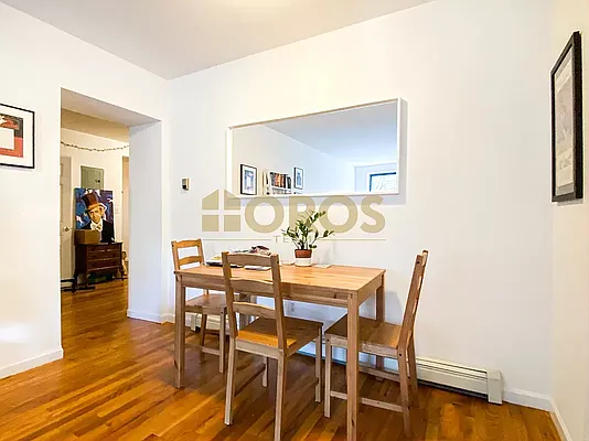 Rented by City Connections Realty | media 3