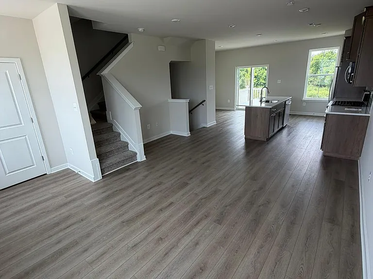 368 Mingo Way — Photo 11