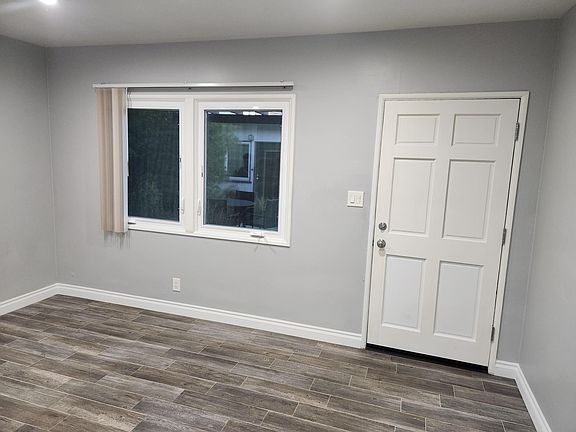 4th image of 16511 Prairie Ave