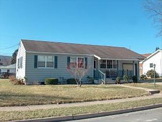 5th image of 820 Pearl Blvd