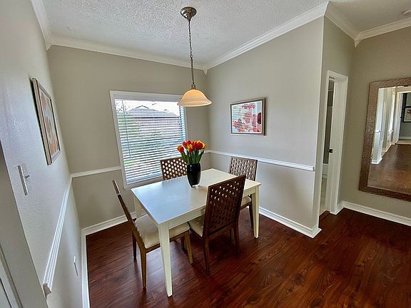 5th image of 12166 Metric Blvd APT 383