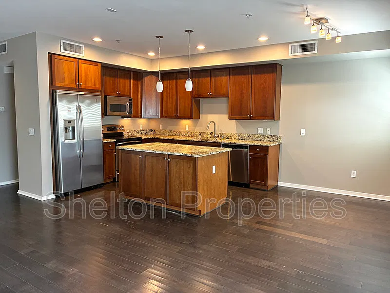 2 bed, 2.5 bath, 1590 sqft, $2,450 — Photo 2